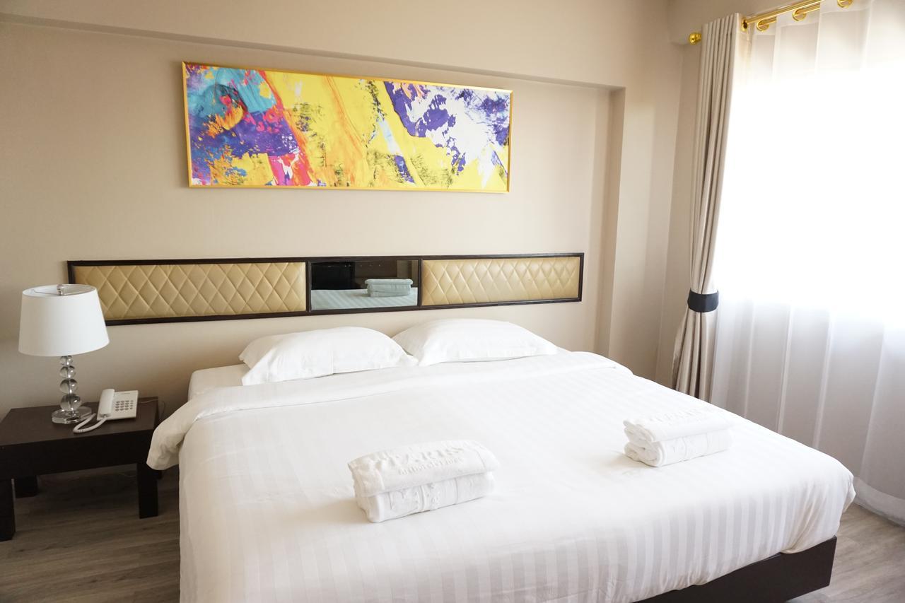 Taris Art Hotel Phrae Exterior photo